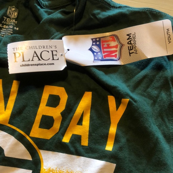 Green Bay packer short sleeve T-shirt. - Picture 4 of 4